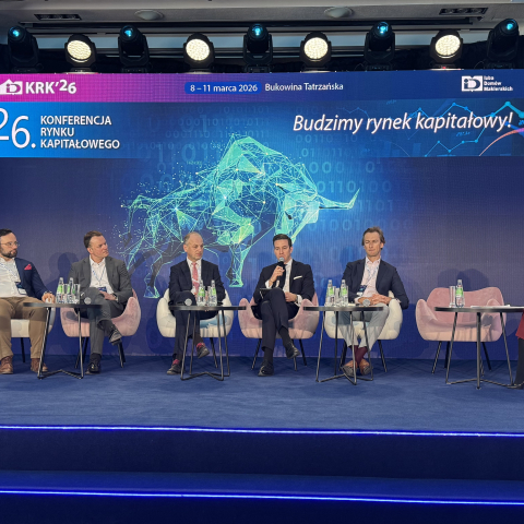 Debata podczas dwudziestej szóstej Konferencji Rynku Kapitałowego z udziałem Wiceprezesa PFR Mikołaja Raczyńskiego.